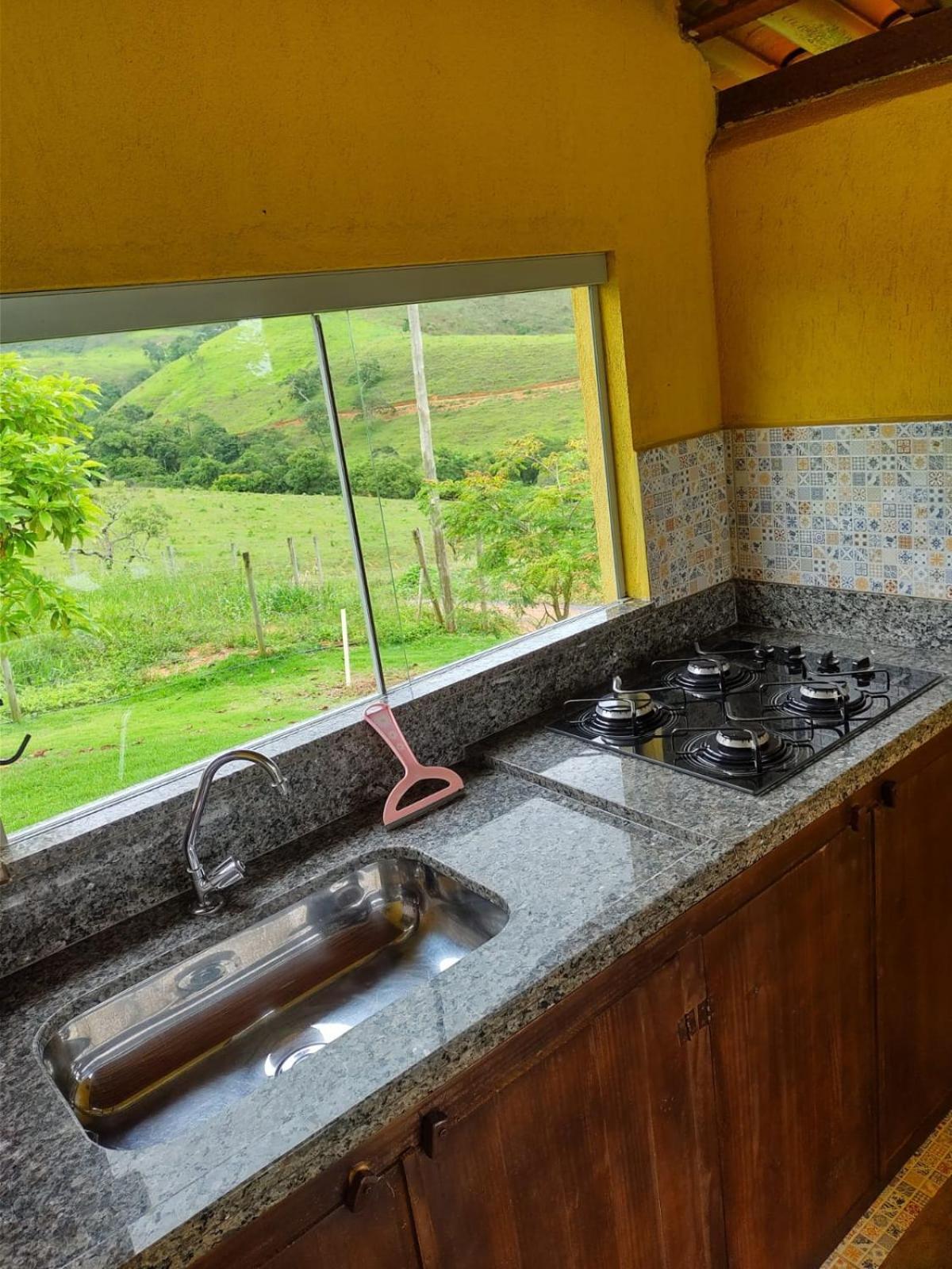 Refugio Pe Da Serra -
