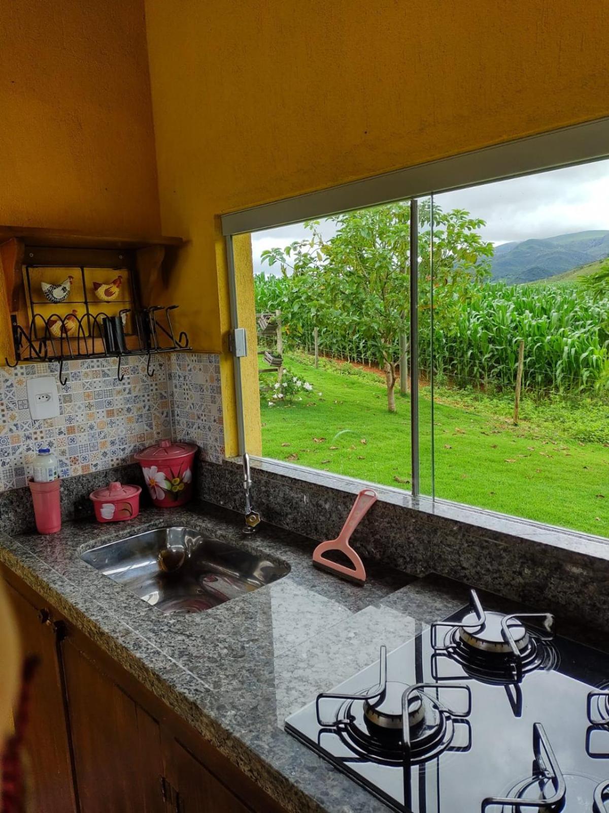 Refugio Pe Da Serra - *