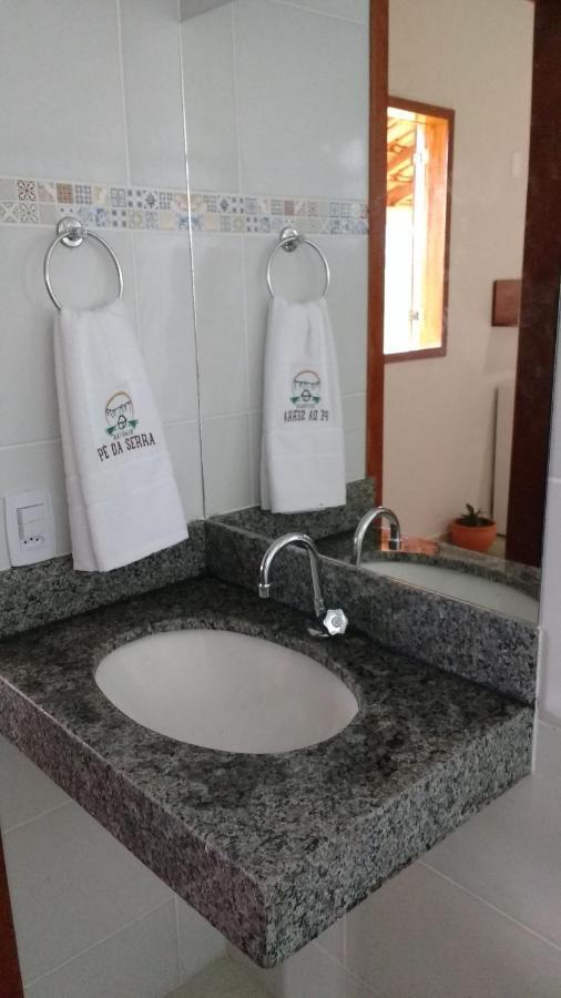 Refugio Pe Da Serra - *
